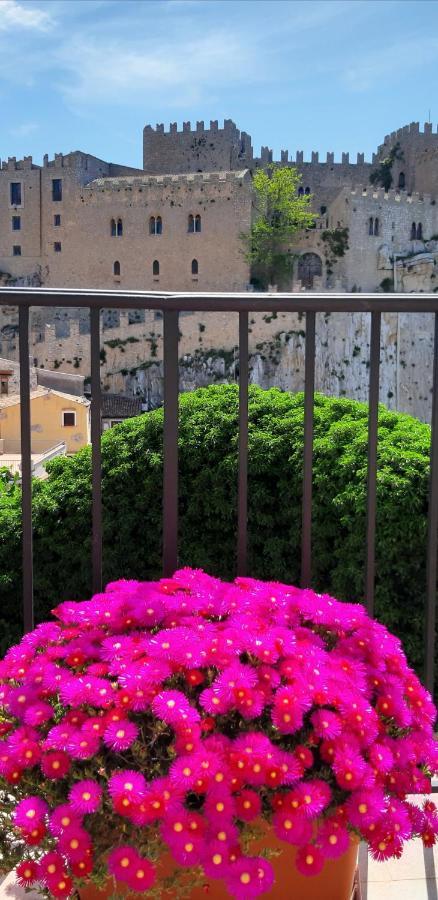 Villetta In Centro Storico Caccamo Luaran gambar