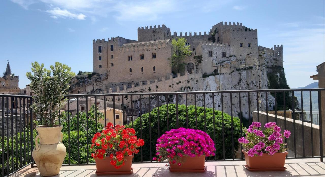 Villetta In Centro Storico Caccamo Luaran gambar