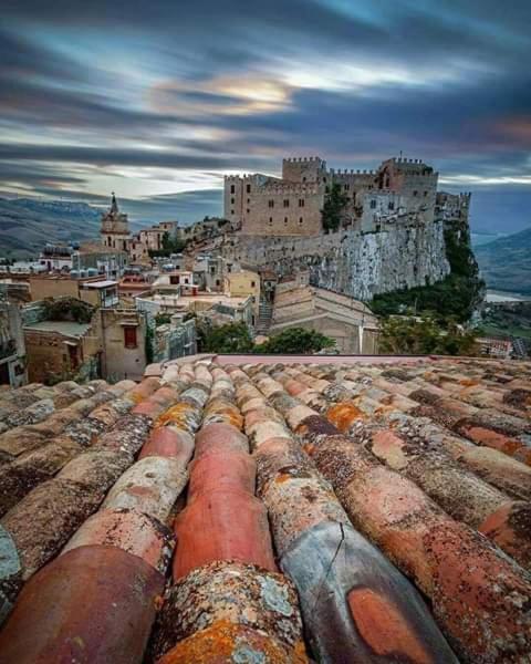 Villetta In Centro Storico Caccamo Luaran gambar